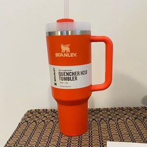 Stanley 40oz Tigerlily Quencher